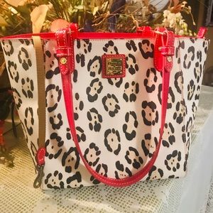 Dooney & Bourke Tote